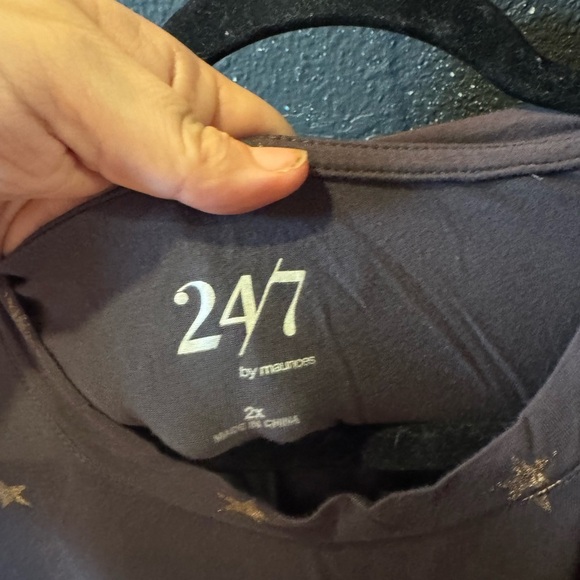 Women's Maurice’s 24/7 Starry Night Gray Short Sleeve Tee - Picture 2 of 3